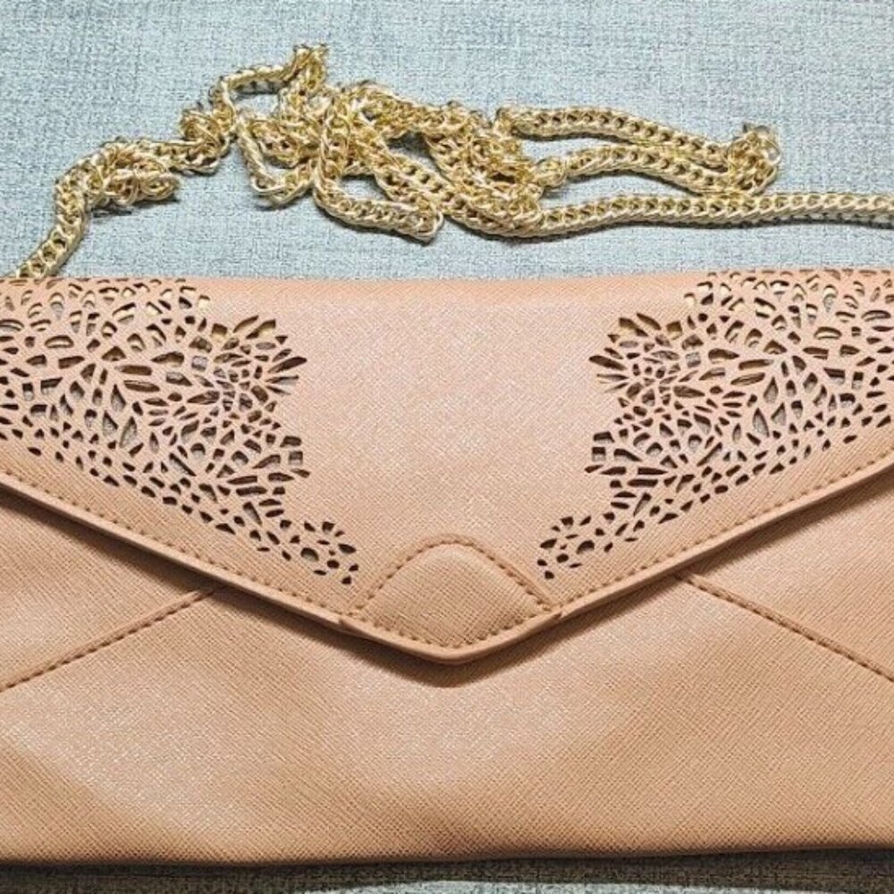 Danielle Nicole Chain Crossbody Clutch Purse – Stylish & Versatile | NEW